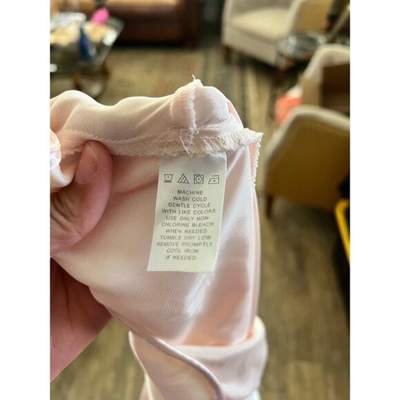 Vintage Expression Pink Embroidered Satin lace Babydoll Lingerie Size Medium - Picture 5 of 5